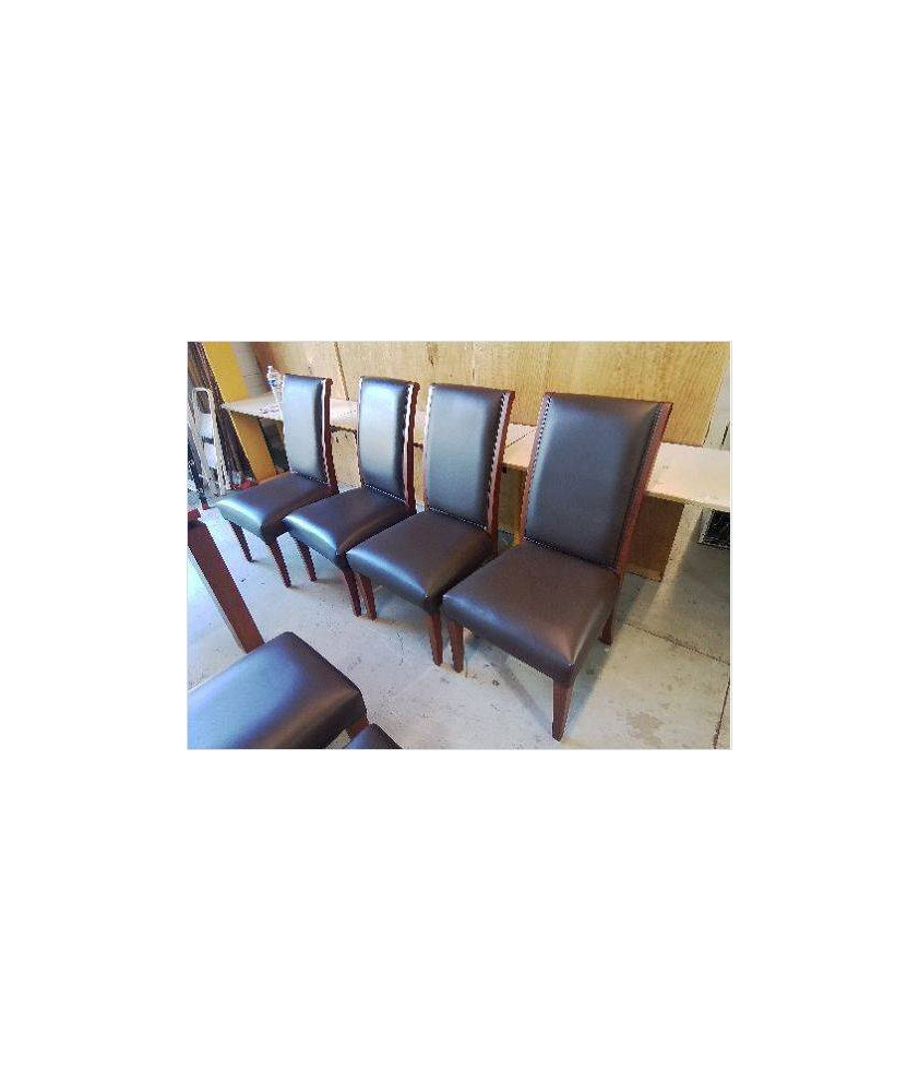 CHAISE EN BOIS ET CUIR 