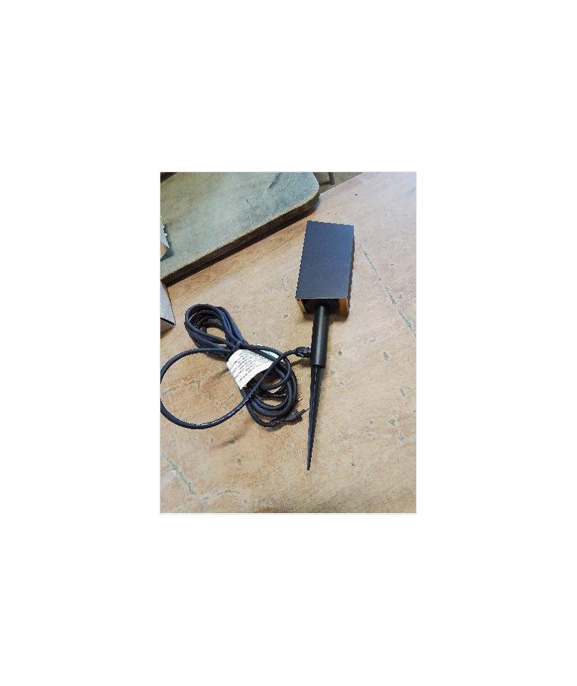 ECLAIRAGE BORNE DE JARDIN ÉLECTRIQUE MÉTAL NOIR HABITAT LONDON E15LP 25W ECLAIRAGE BORNE DE JARDIN ÉLECTRIQUE MÉTAL NOIR HABITAT LONDON E15LP 25W