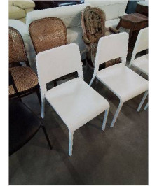 CHAISE MÉTAL BLANC ASSISE ET DOSSIER RÉSINE BLANC
