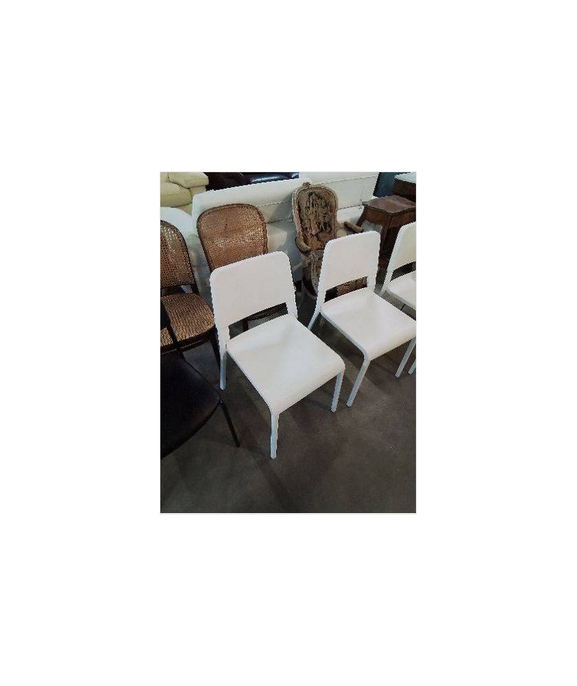 CHAISE MÉTAL BLANC ASSISE ET DOSSIER RÉSINE BLANC