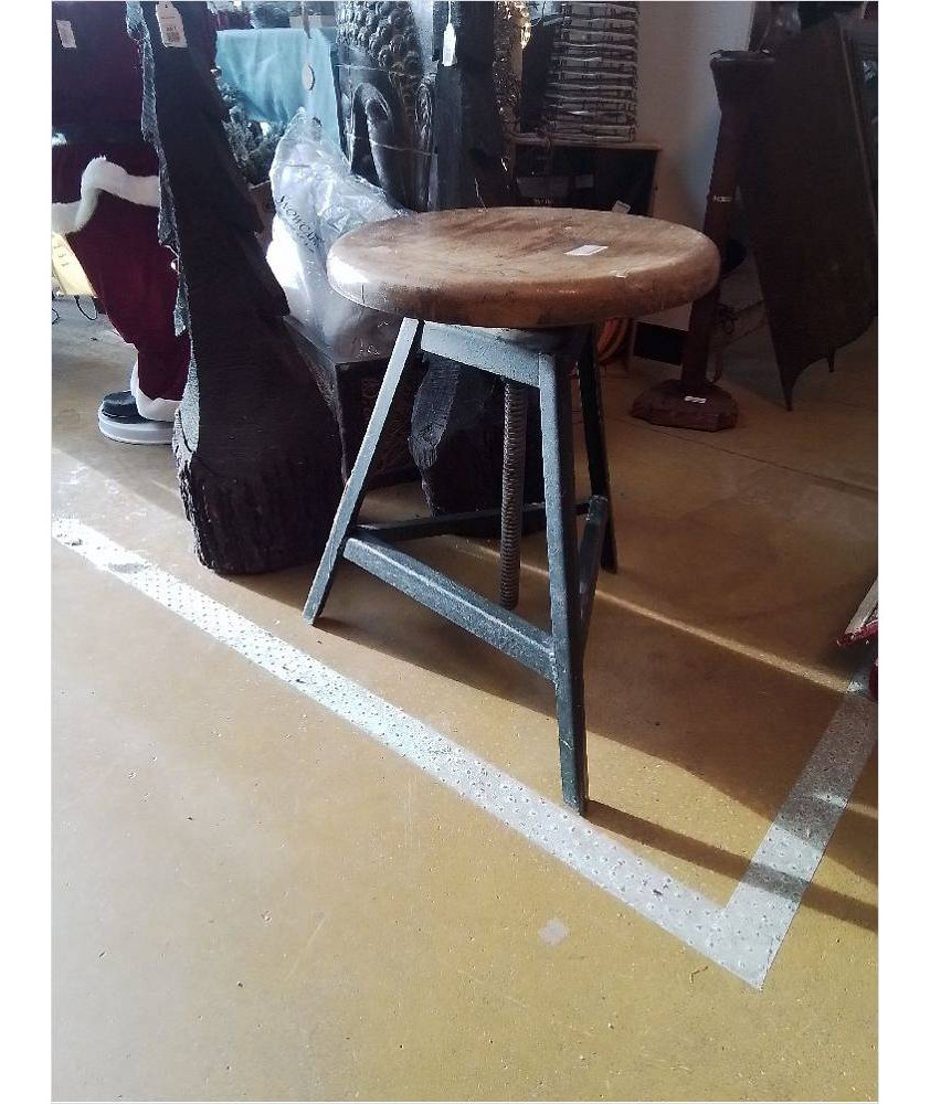 TABOURET REGLABE 