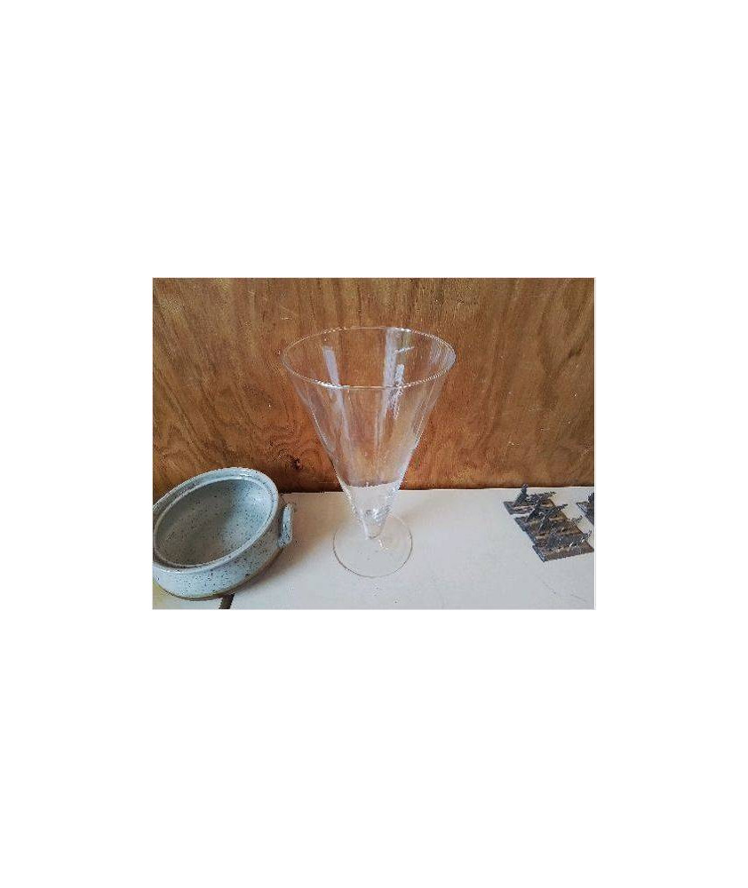 VASE EN VERRE 