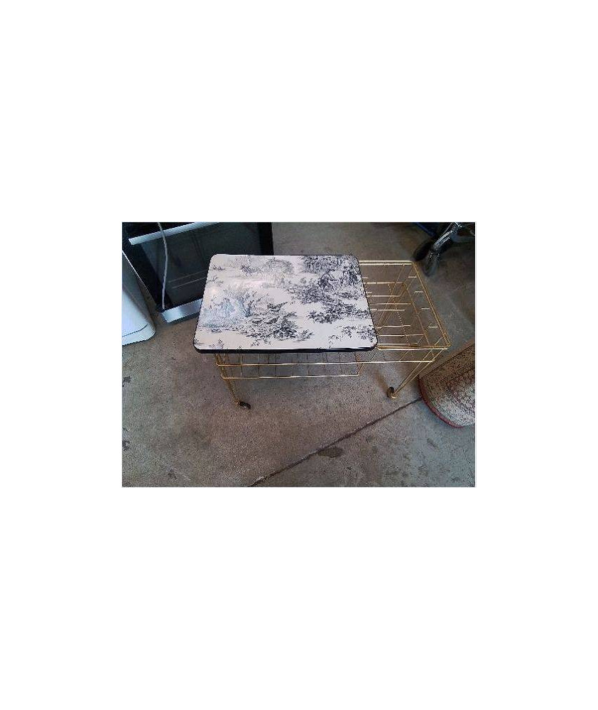 TABLE IFI SUR ROULETTES 