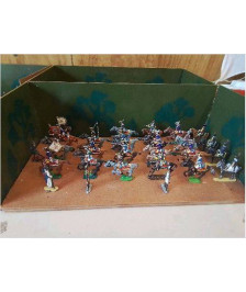 ENSEMBLE DE FIGURINE EN PLAT D’ETAIN