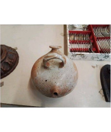 PETITE CHEVRETTE EN GRÈS 