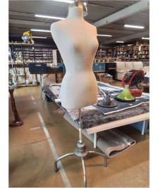 MANNEQUIN