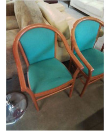 FAUTEUIL PIÈTEMENT BOIS CLAIR ASSISE ET DOSSIER TISSU VERT