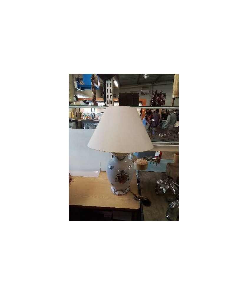 LAMPE PORCELAINE DECOR DE BLASON