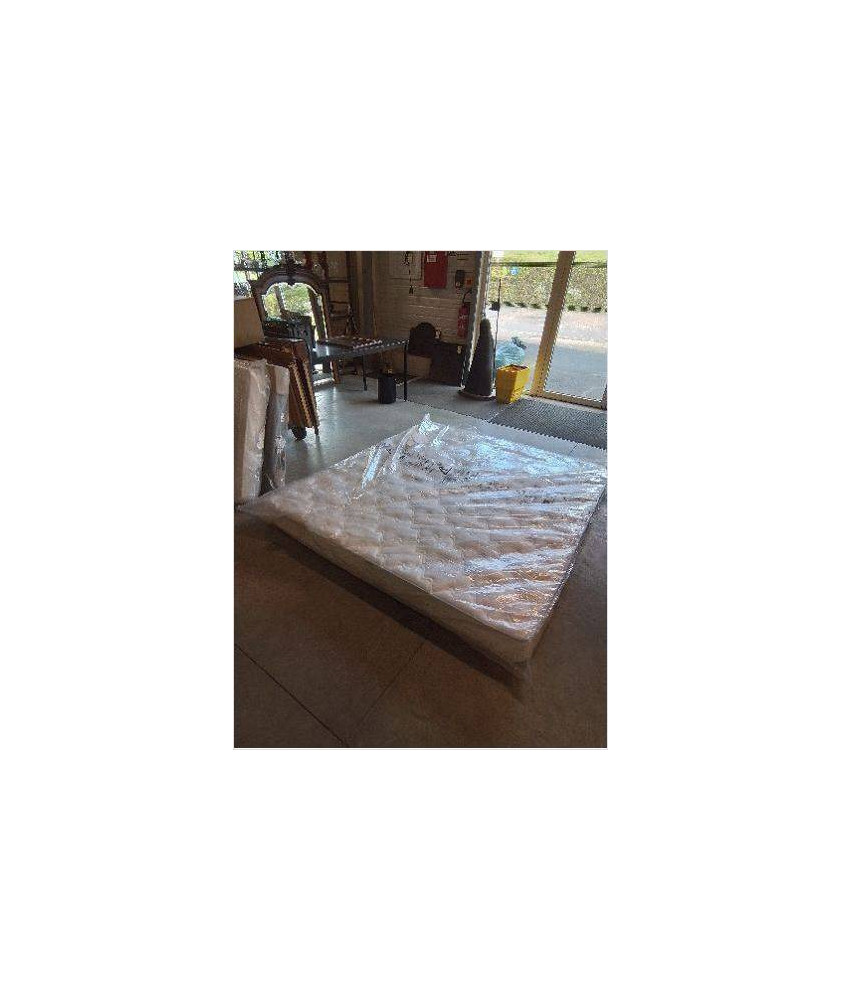 MATELAS MOUSSE HAUTE RESILIENCE  180X200 CM