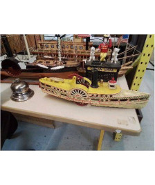 MAQUETTE AMERICAINE DE BATEAU A ROUE