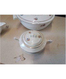 POT AVEC MOTIF FLORAL 