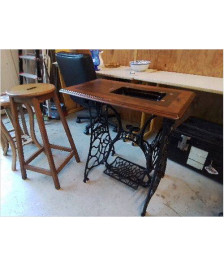 TABLE DE MACHINE A COUDRE PFAFF