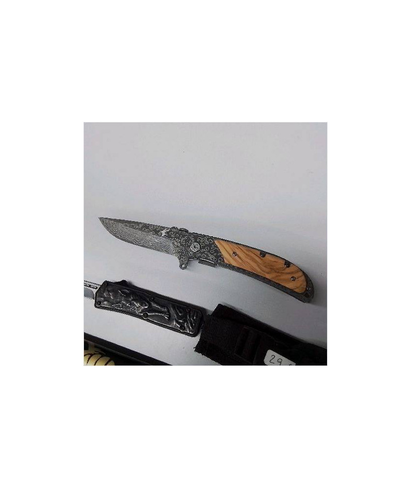 COUTEAU CERF PLIANT