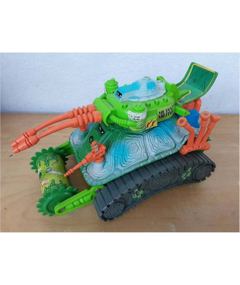 TMNT TURTLE TANK 1991 ( COMPARTIMENT À PILES OXYDÉ )