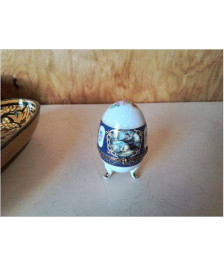 OEUF EN PORCELAINE