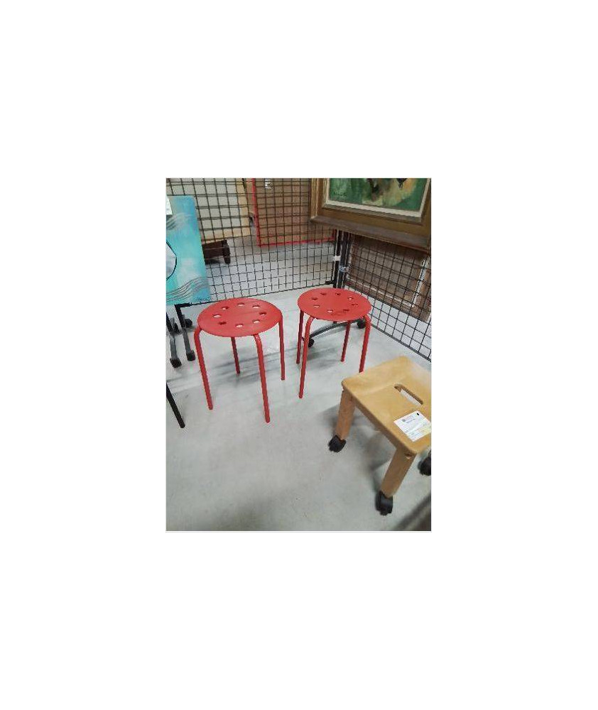TABOURET MÉTAL ET RÉSINE ROUGE AJOURÉ 