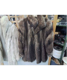 MANTEAU DE FOURRURE DE MARMOTTES 