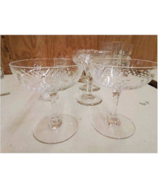 LOT DE 2 COUPES A CHAMPAGNE