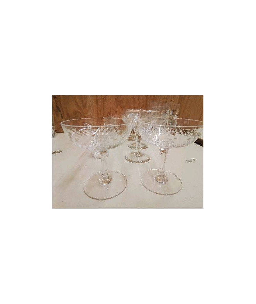 LOT DE 2 COUPES A CHAMPAGNE