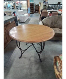 TABLE RONDE PLATEAU CHÊNE CLAIR PIÈTEMENT PLIANT FONTE
