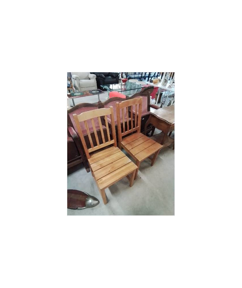 PAIRE DE CHAISES PIN DOSSIER BARREAUX VERTICAUX 