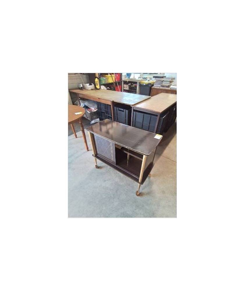MEUBLE BAR A ROULETTES FORMICA ET MÉTAL DORÉ ANNÉES 70