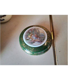 BOITE EN PORCELAINE DE LIMOGES