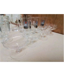 LOT DE 4 COUPES