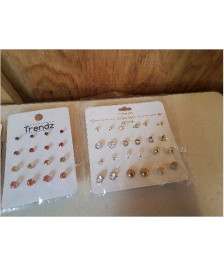 PLATEAU DE BOUTONS D’OREILLE FANTAISIE