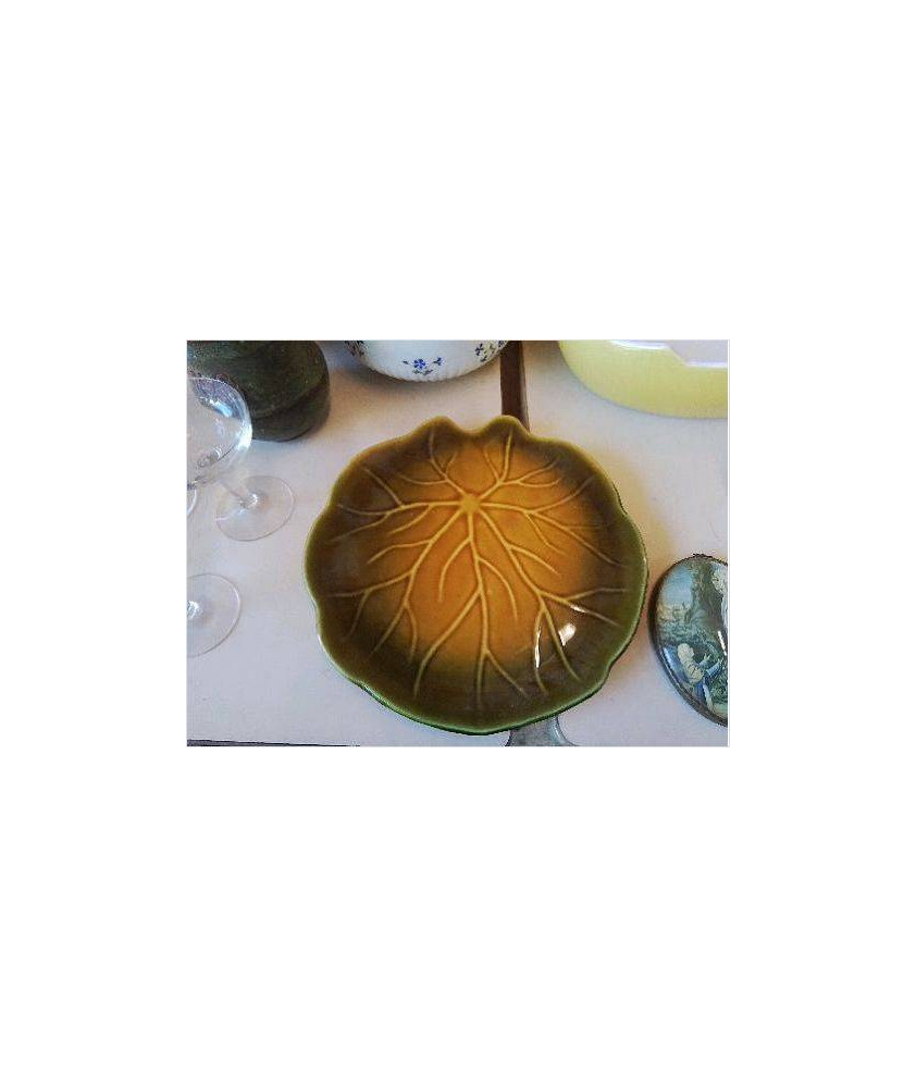 PLAT EN FORME FEUILLES 