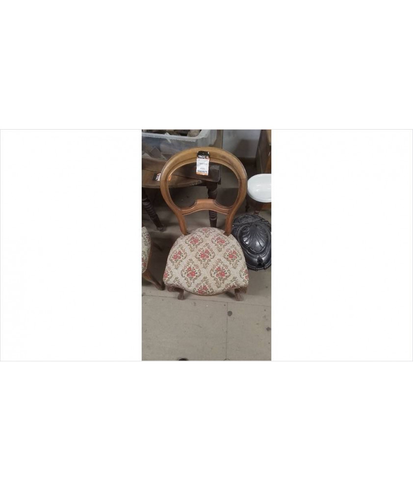 CHAISE MEDAILLON