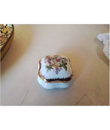 BOITE EN PORCELAINE DE LIMOGES
