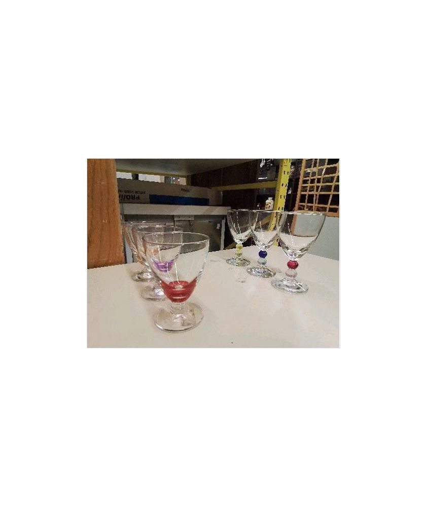 VERRES A PIEDS COLORÉS 