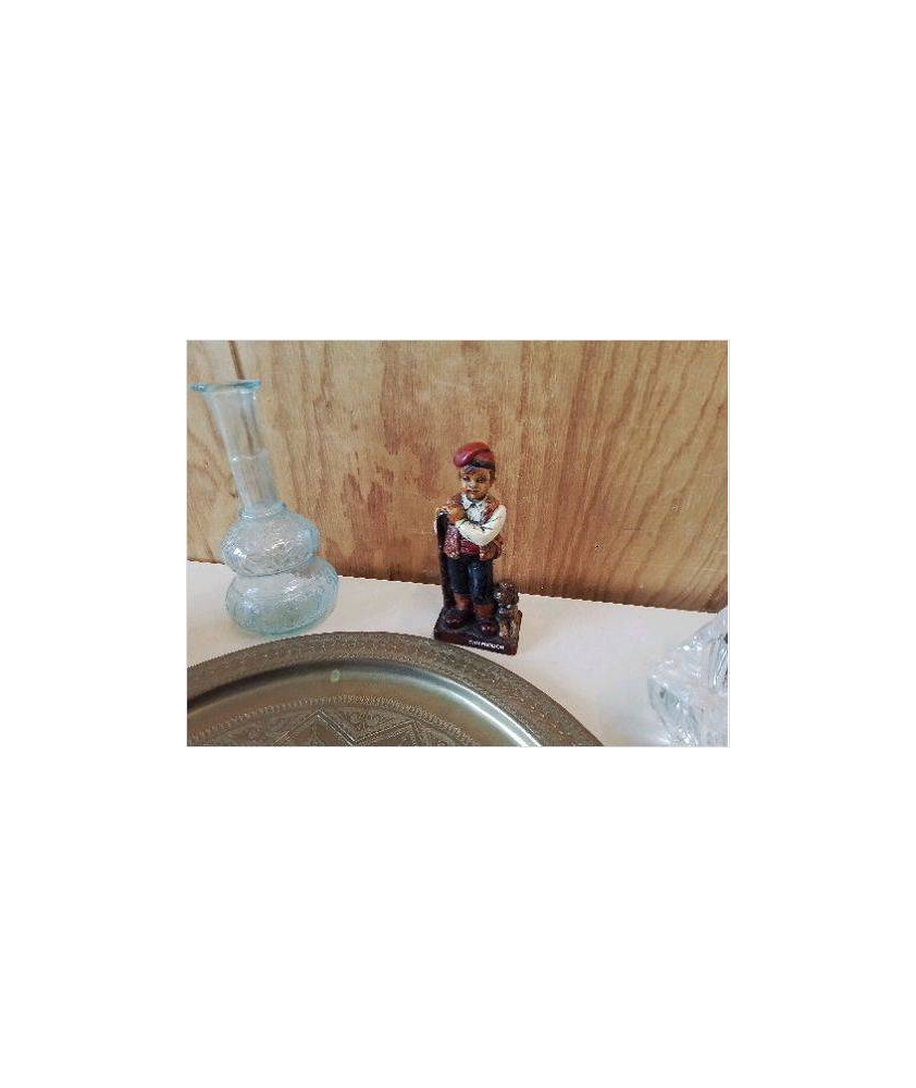 FIGURINE 