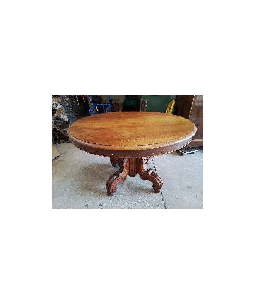 TABLE RONDE PIED CENTRAL SCULPTÉ  EN NOYER