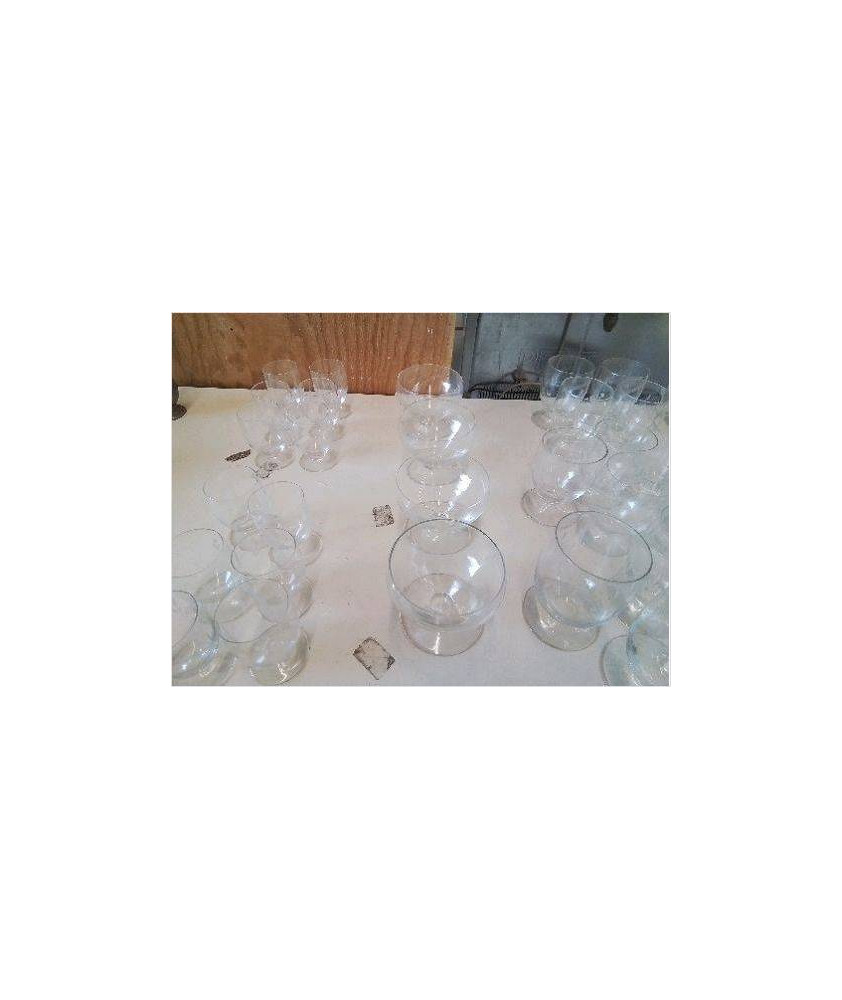 LOT DE 4 VERRES EN CRISTAL
