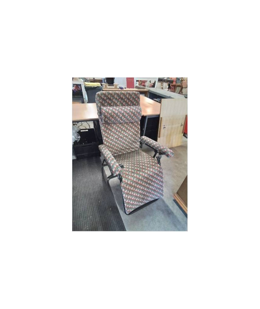 FAUTEUIL RELAX PLIANT LAFUMA MÉTAL NOIR ET TISSU ECRU ROUGE VERT BLEU FAUTEUIL RELAX PLIANT LAFUMA MÉTAL NOIR ET TISSU ECRU ROUGE VERT BLEU