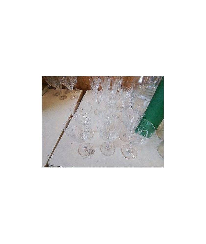 LOT DE 6 VERRES EN CRISTAL MOTIF TULIP 