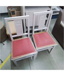PAIRE DE CHAISES ASSISES ROUGES 