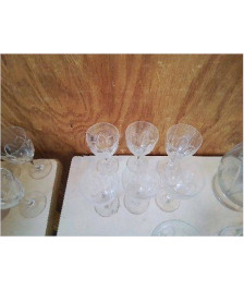 LOT DE 6 VERRES EN CRISTAL MOTIF TULIP 