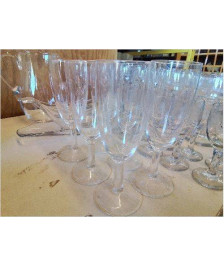 LOT DE 6 FLUTES A CHAMPAGNE 