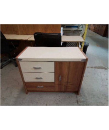 COMMODE 