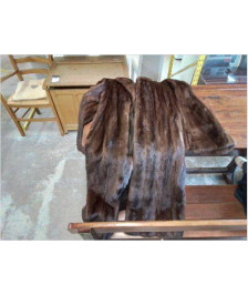 MANTEAU DE FOURRURE 