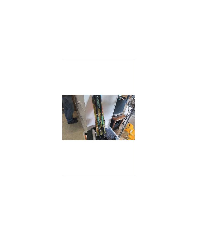 BATONS DE RANDONNEE NEUFS 