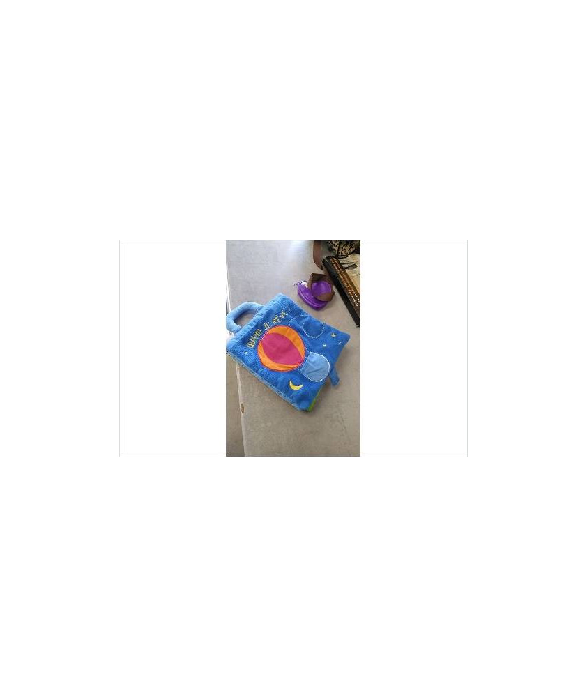 LIVRE EN TISSU POUR ENFANT 