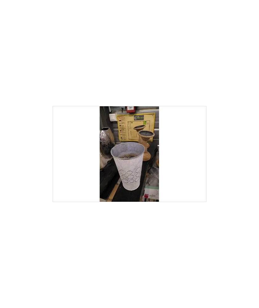 VASE METAL 