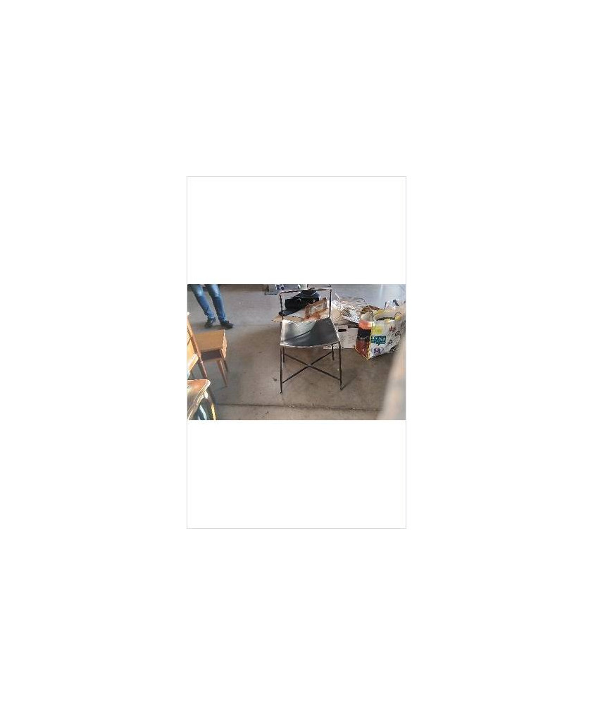 CHAISE BASSE METAL