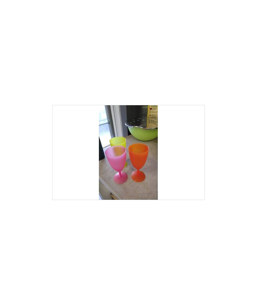 VERRE A PIED PLASTIQUE COULEUR LE LOT