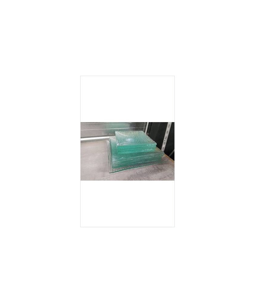 ASSIETTES VERRE CARREES 