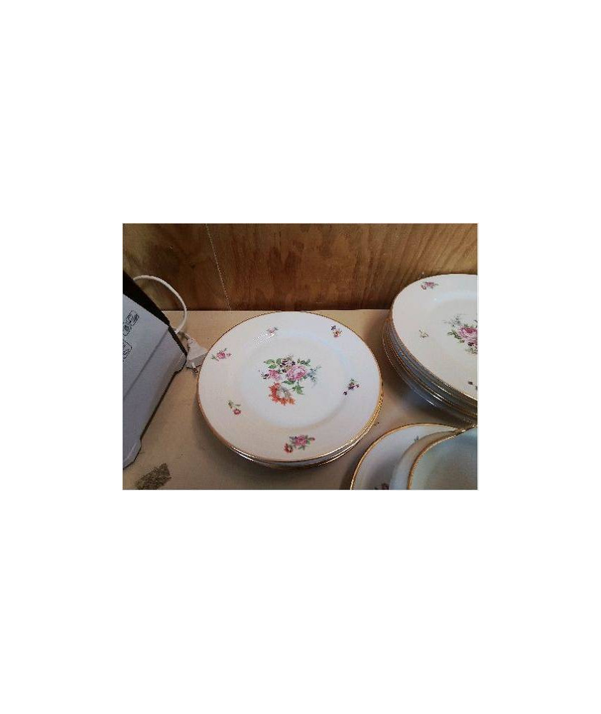 ASSIETTE À DESSERT AVEC MOTIF FLORAL 